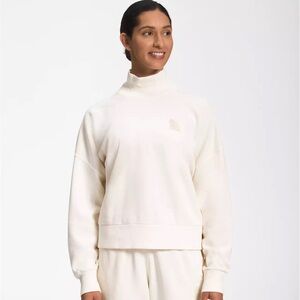 The North Face NWT mock neck lightweight sweatshirt